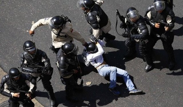 Resultado de imagem para opressão na venezuela