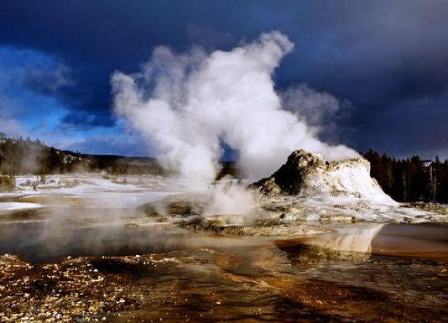 EUA: Supervulcão Yellowstone registra o maior terremoto em 34 anos