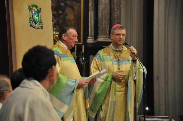 Fim dos Tempos: Bispo na Bélgica defende reconhecimento oficial da Igreja para casais homossexuais