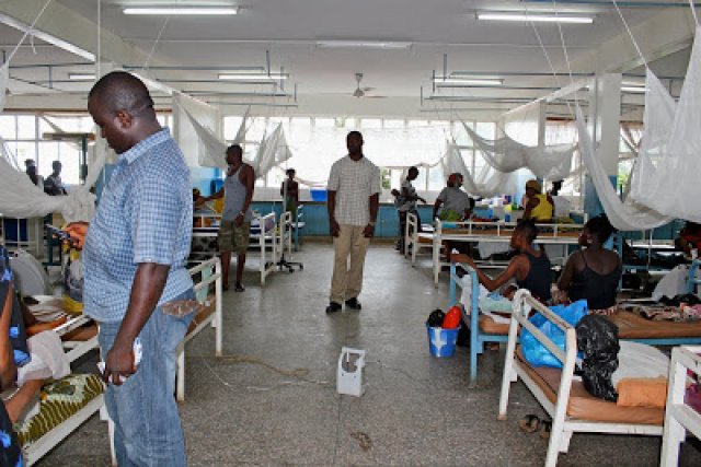 Serra Leoa: Um hospital do inferno, em uma cidade tomada pelo ebola