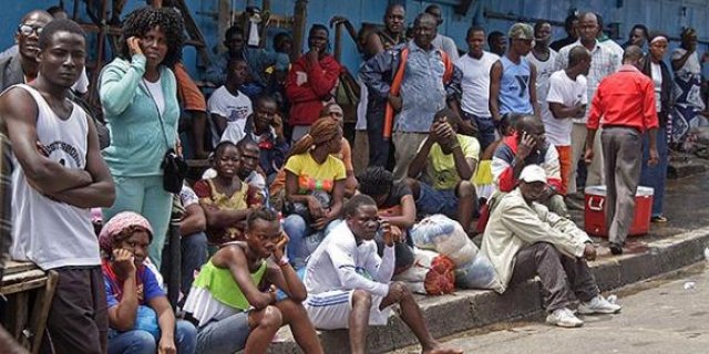 Vírus Ebola se espalhou para todas as províncias da Libéria, diz presidente