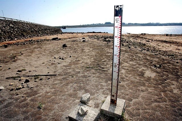 Apesar de chuva, nível de água do Sistema Cantareira em SP segue em queda