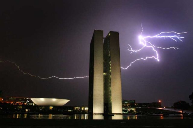 Sinal dos Tempos: Satanista candidato a deputado diz que Brasília é o inferno na Terra