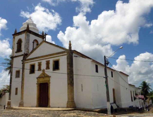 Ladrões roubam relíquias da igreja antiga em Pernambuco. Porque isto acontece?