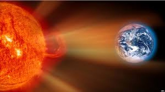 Gigantesca Mancha Solar explode e lança partículas em direção à Terra
