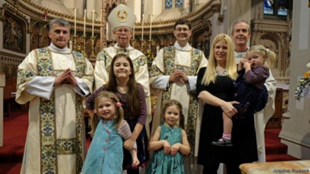 Fim dos Tempos: Vaticano abre portas para padres casados e cria dilema