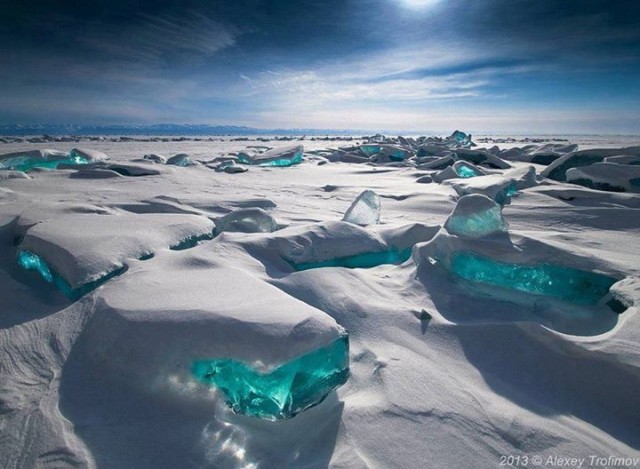 Vírus gigante que permaneceu 30.000 anos dormente na superfície gelada da Sibéria, voltou à vida