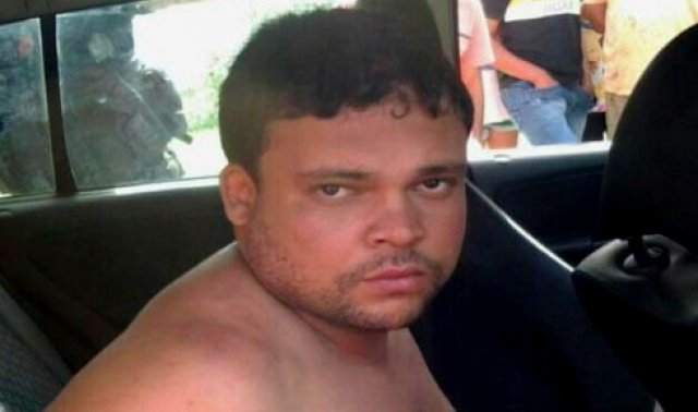 Possuido pelo Mal: Homem se diz tomado por espirito mata a mãe, a esposa grávida e filho de 7 anos