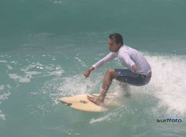 Na Igreja de Francisco, surfista que pega onda vira Santo. Como é que é?