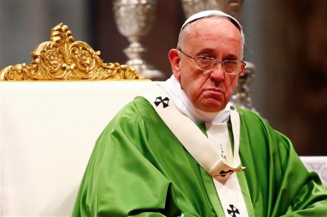 Francisco está fundando uma nova religião contrária ao Magistério Católico