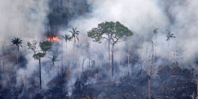 Calor e ar seco explodem número de queimadas sobre o Brasil