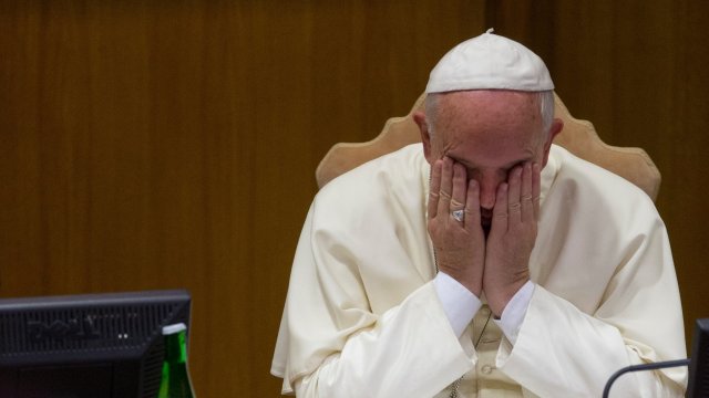 Bispos contra Papa Francisco: A Confusão do Sínodo da Familia