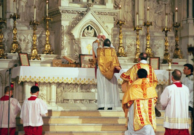Fim dos Tempos: A terrível profanação da Santa Missa e da Casa de Deus