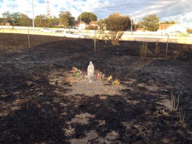 Imagem de Nossa Senhora permanece intacta após incêndio em base militar da Espanha