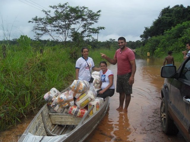 Rondônia: Após recorde de cheia do rio, moradores temem água contaminada