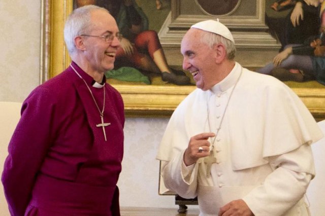  Lider da Igreja Anglicana que deu benção ao Papa, duvida da existência de Deus