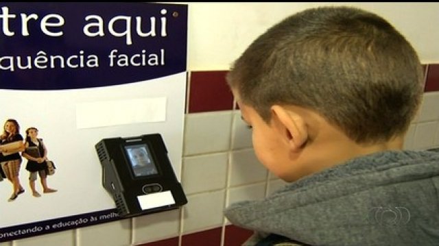 A vigilância perfeita da Nova Ordem Mundial: Escola em Goiânia adota reconhecimento facial para controlar frequência de alunos