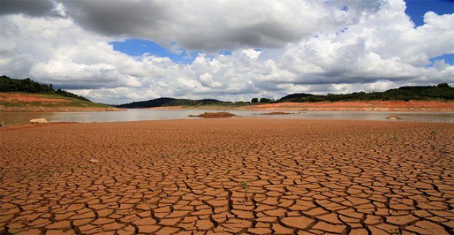 Sistema Cantareira: 182 bilhões de litros de água se esgotam em 4 meses