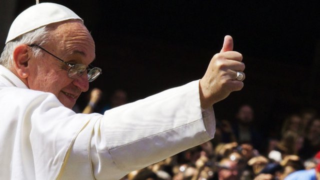Vaticano e conferências episcopais pedem para considerar a possibilidade de padres casados após sinal do Papa Francisco