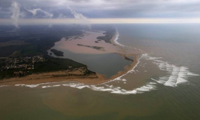 É uma visão aterradora, diz educador ambiental sobre chegada de lama ao mar