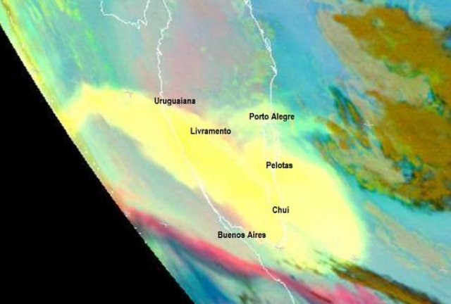 Cinzas do Vulcão chileno Calbuco já atingem o Rio Grande do Sul e a Capital Porto Alegre