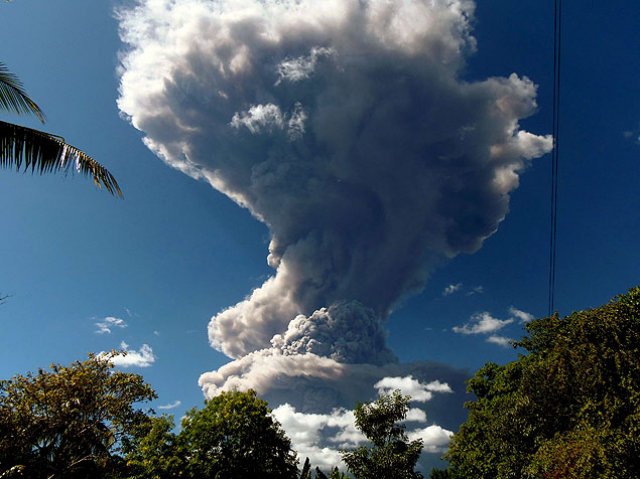 El Salvador: Após 37 anos em silêncio vulcão desperta assustando população