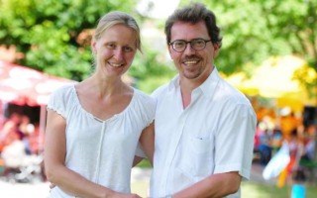 Sinal dos Tempos: Na Alemanha, fiéis aplaudem padre que deixou a batina para se casar